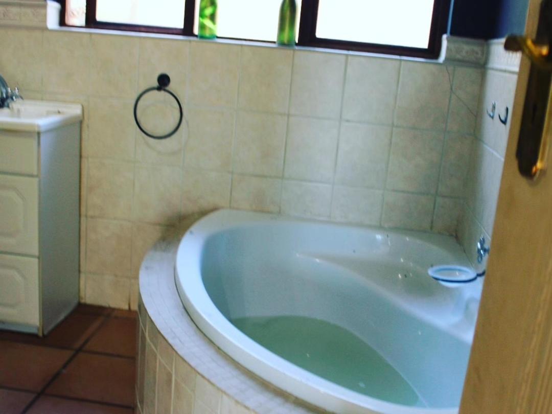 Patogeng Self Catering - Da Gama Dam View Villa White River Dış mekan fotoğraf